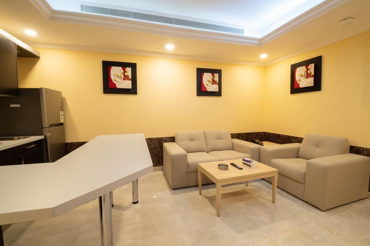 Dar Al Masarat Served Apartments Jeddah Bagian luar foto